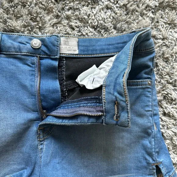 Free People shorts - Picture 4 of 6